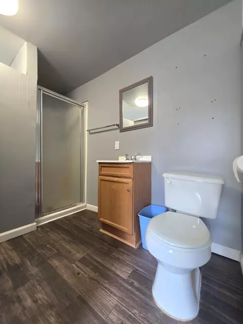 Bath - 1575 E Bowling Green Rd, Bradner, OH 43406 photo 3 of 3