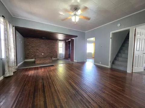 Living - 1575 E Bowling Green Rd, Bradner, OH 43406 photo 2 of 6