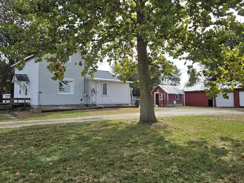 1575 E Bowling Green Rd, Bradner, OH 43406