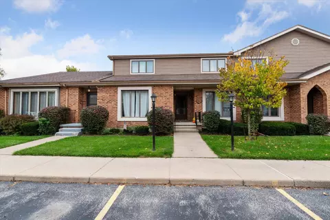 11131 Riverbend Ct, Perrysburg, OH 43551