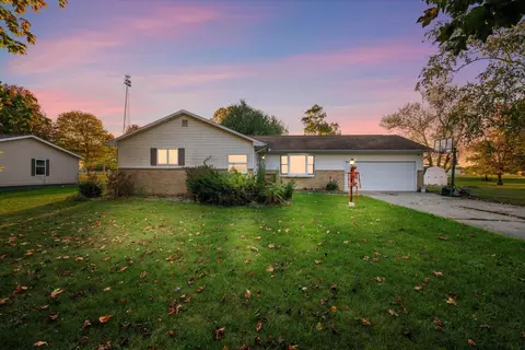612 Cynthia Dr, Fayette, OH 43521