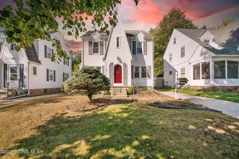 3215 Goddard Rd, Toledo, OH 43606