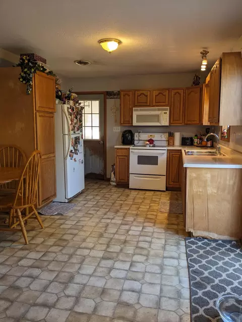 Kitchen - 240 N Eleventh St, Leipsic, OH 45856 photo 1 of 2