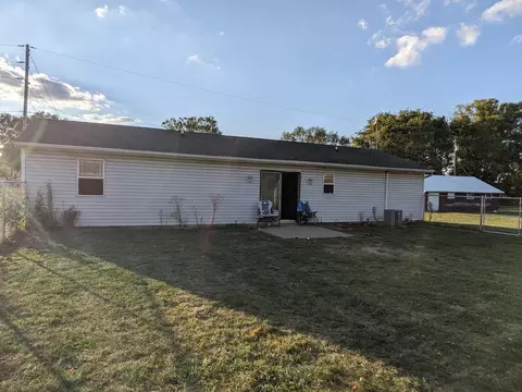 Exterior - 240 N Eleventh St, Leipsic, OH 45856 photo 2 of 3
