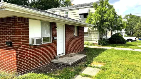 1911 Kensington Rd, Toledo, OH 43607