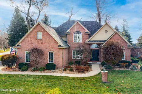 7809 Quail Creek Rd, Maumee, OH 43537