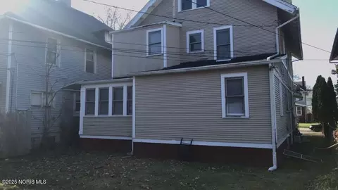 2278 Warren St, Toledo, OH 43620