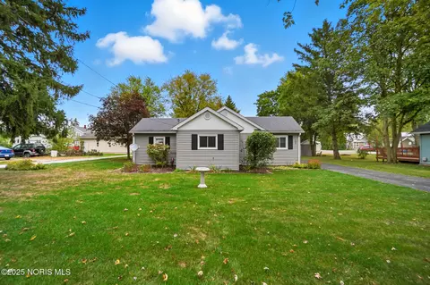 107 S High St, Mccomb, OH 45858 photo 1