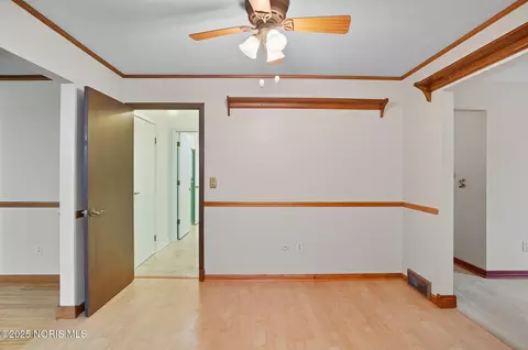 112 Tyler Dr, Walbridge, OH 43465 photo 18