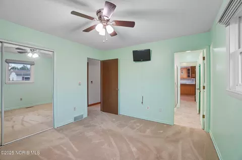 112 Tyler Dr, Walbridge, OH 43465 photo 29