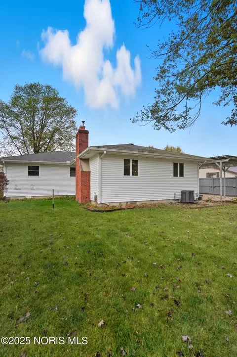 112 Tyler Dr, Walbridge, OH 43465 photo 42