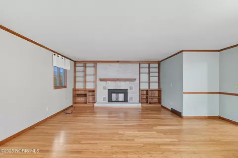 112 Tyler Dr, Walbridge, OH 43465 photo 21