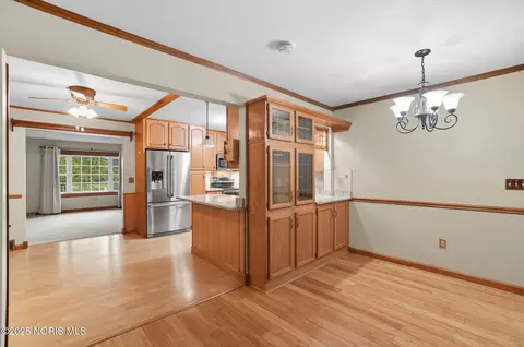 112 Tyler Dr, Walbridge, OH 43465 photo 26