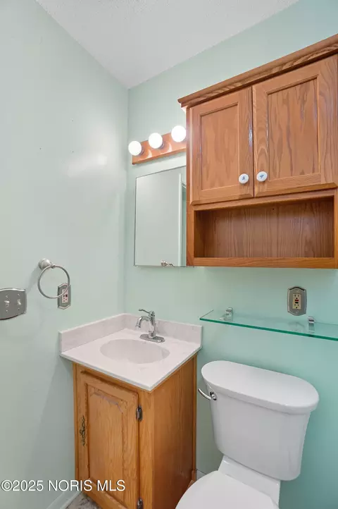 112 Tyler Dr, Walbridge, OH 43465 photo 32