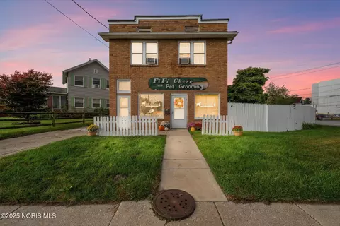 1861 Tremainsville Rd, Toledo, OH 43613