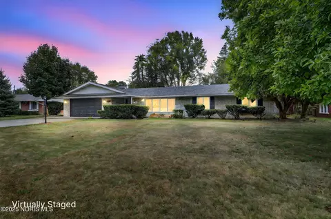 3607 Roberta Dr, Toledo, OH 43614
