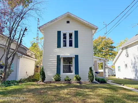 518 S Grove St, Bowling Green, OH 43402