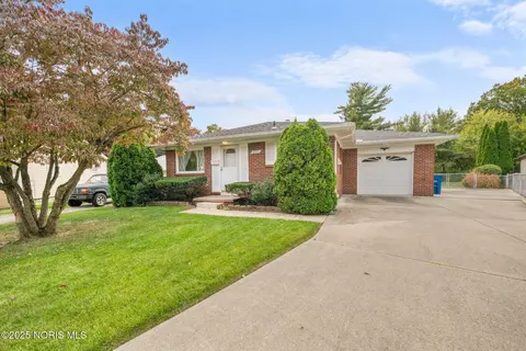 3553 Cedardale Ct, Toledo, OH 43623