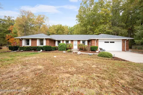 2076 County Rd E, Swanton, OH 43558