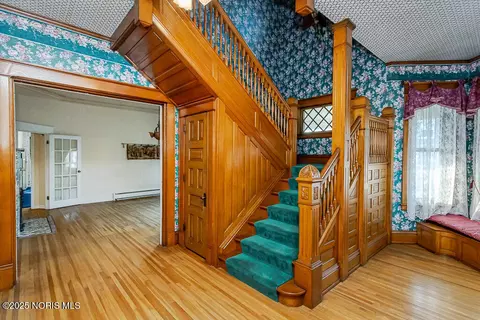 Entry Way - 504 E Main St, Leipsic, OH 45856 photo 1 of 4