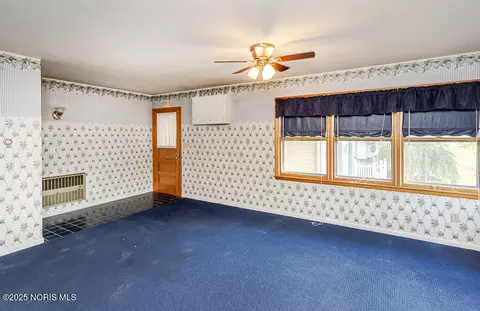 Living - 504 E Main St, Leipsic, OH 45856 photo 2 of 3