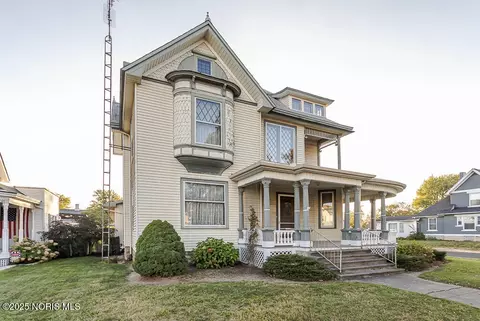 Exterior - 504 E Main St, Leipsic, OH 45856 photo 3 of 8