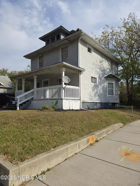 2446 Fulton St, Toledo, OH 43620