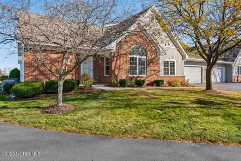 29964 Zachary Ln, Rossford, OH 43460