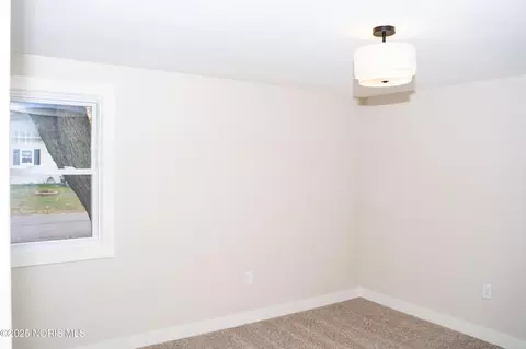Bedroom - 418 E Baldwin St, Paulding, OH 45879 photo 6 of 20