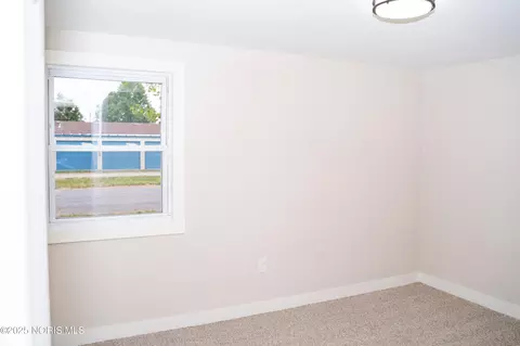 Bedroom - 418 E Baldwin St, Paulding, OH 45879 photo 11 of 20