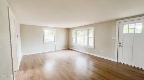 Living - 418 E Baldwin St, Paulding, OH 45879 photo 10 of 12