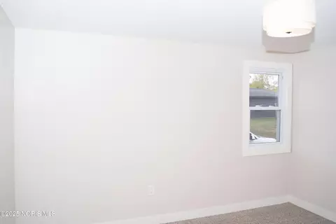 Bedroom - 418 E Baldwin St, Paulding, OH 45879 photo 7 of 20