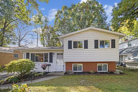 4235 Oakcrest Rd, Toledo, OH 43623
