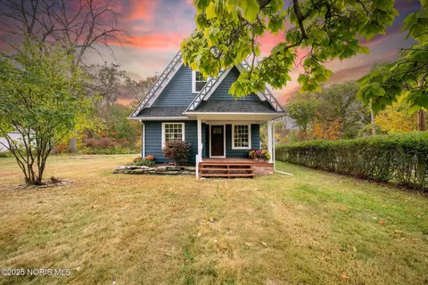 3304 Island Ave, Toledo, OH 43614