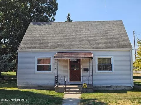 2000 Sheffield Pl, Northwood, OH 43619