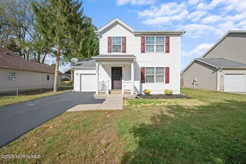4154 Shade Tree Dr, Toledo, OH 43615