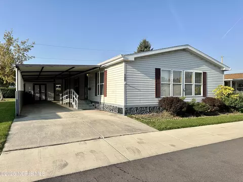 60 N State Route 101 #145, Tiffin, OH 44883