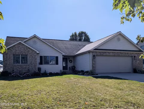 660 Parkside Dr, Wauseon, OH 43567