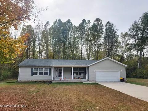 9575 Wolfinger Rd, Holland, OH 43528