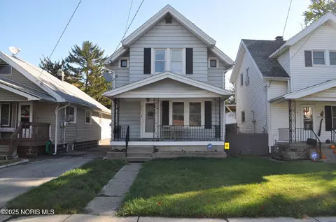 429 Dover Pl, Toledo, OH 43605