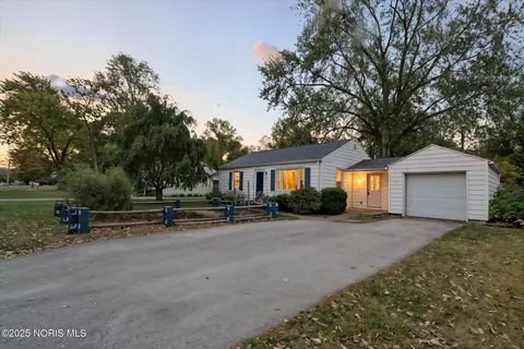 733 Conneaut Ave, Bowling Green, OH 43402