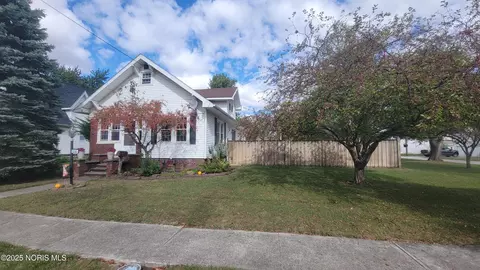 516 E Yeasting St, Gibsonburg, OH 43431