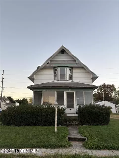 403 W Sugar St, Leipsic, OH 45856 photo 1