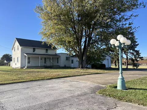 215 Briar Hill Rd, North Baltimore, OH 45872