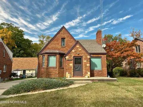 2138 Sherwood Ave, Toledo, OH 43614