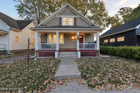 919 Wilhelm St, Defiance, OH 43512