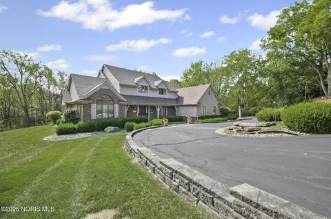 712 W Harrison St, Maumee, OH 43537