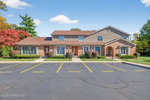 11055 Riverbend Ct, Perrysburg, OH 43551