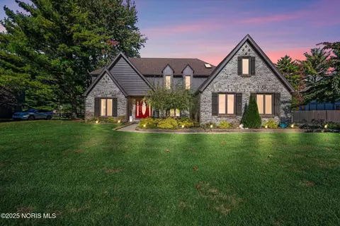 5004 Hunters Green Dr, Toledo, OH 43623