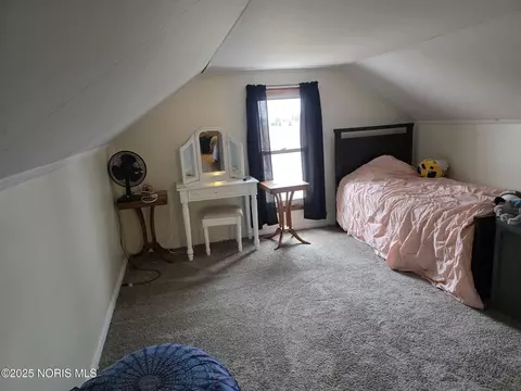 Bedroom - 117 Fairview St, Lyons, OH 43533 photo 6 of 7